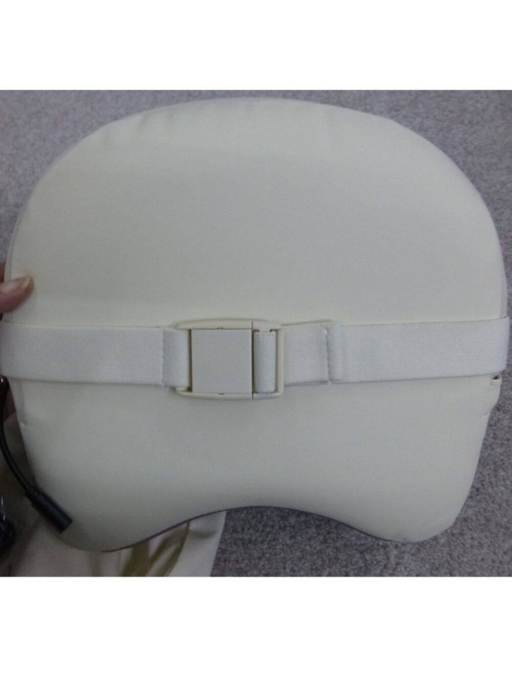 HiZoo 4-prong neck massager pillow - Picture 10 of 16